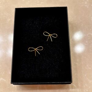 NWOT gold filled earrings.